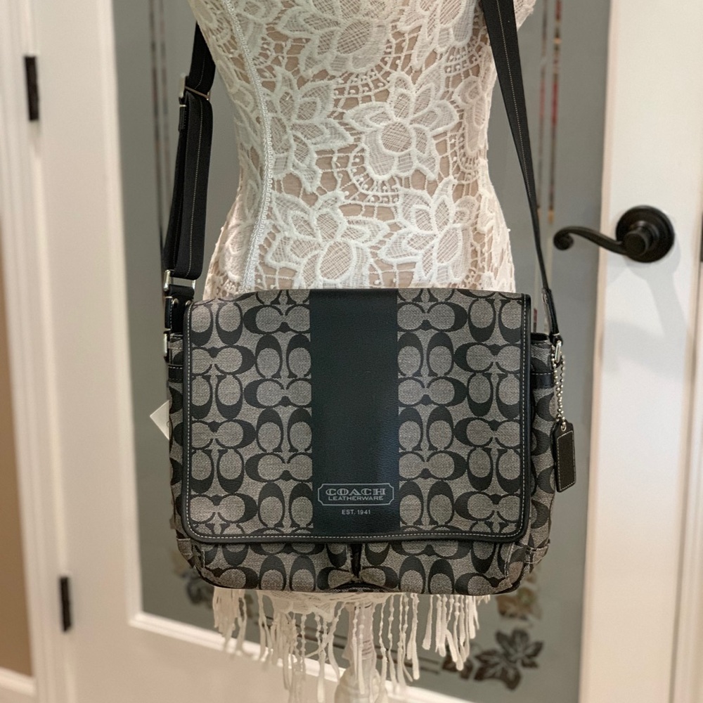NWT Coach Crossbody / Messenger Bag